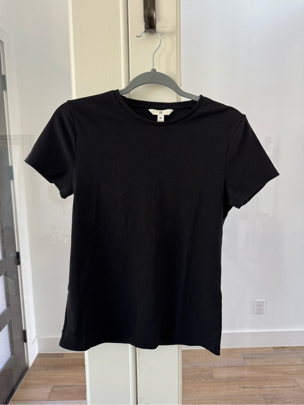 Banana Republic Classic Black Fitted Crewneck Tee